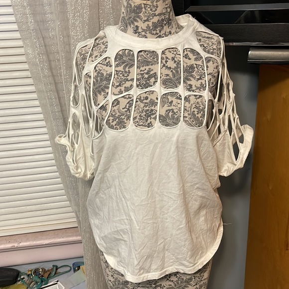 LF Cutout oversized white shirt - Picture 3 of 3